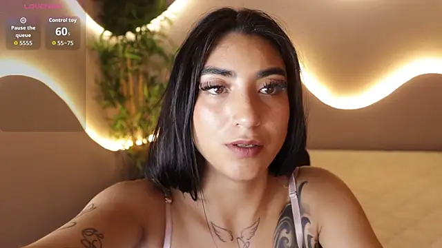 Emma and Issac online show from 13, 3, 2026