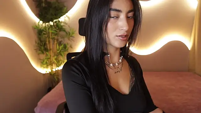 Emma and Issac online show from 30, 3, 2026