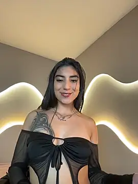 Emma and Issac online show from 15, 5, 2026
