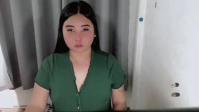 Yhana Slut online show from 24, 9, 2025