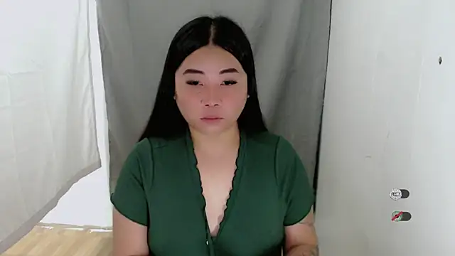 Yhana Slut online show from 29, 11, 2025