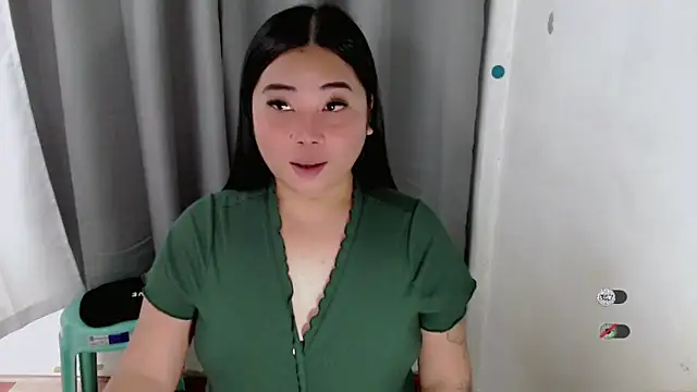 Yhana Slut online show from 17, 9, 2025