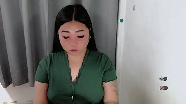 Yhana Slut online show from 15, 9, 2025