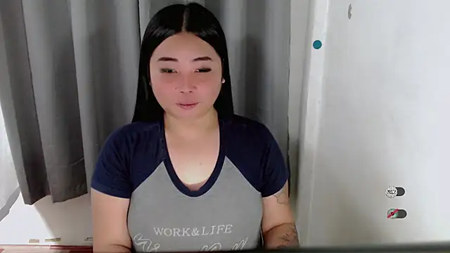 Yhana Slut online show from 23, 9, 2025