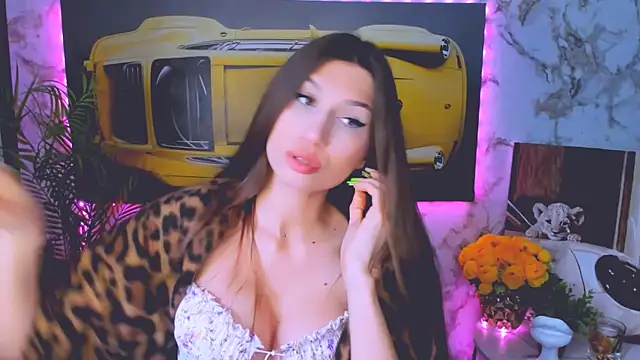 Mollyinyourmind online show from 28, 9, 2025