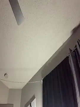 Snapshot of Triggerhappycj100 chatting on 5, 11, 2025 Triggerhappycj100 online show from 5, 11, 2025