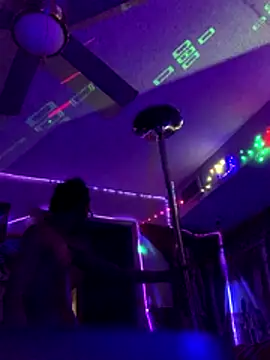 Snapshot of Triggerhappycj100 chatting on 12, 10, 2025 Triggerhappycj100 online show from 12, 10, 2025