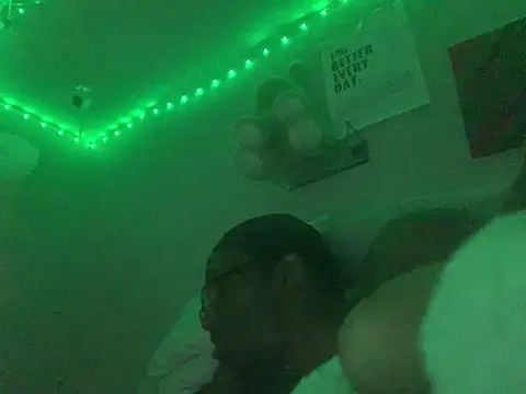 Triggerhappycj100 online show from 18, 3, 2026