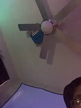 Snapshot of Triggerhappycj100 chatting on 31, 10, 2025 Triggerhappycj100 online show from 31, 10, 2025