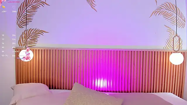 Valleriie  online show from 16, 4, 2026