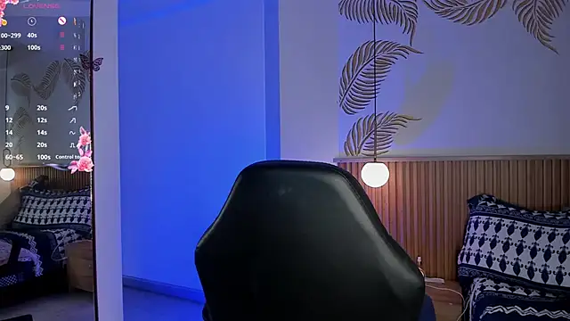 Snapshot of Valleriie_ chatting on 25, 9, 2025 Valleriie online show from 25, 9, 2025