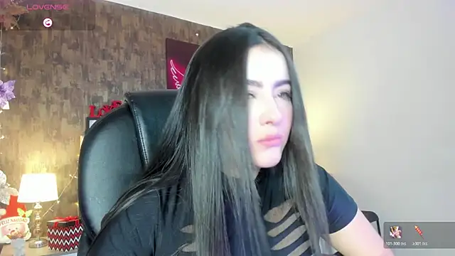 marian  stone online show from 15, 12, 2025