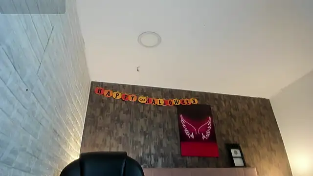 marian  stone online show from 14, 11, 2025