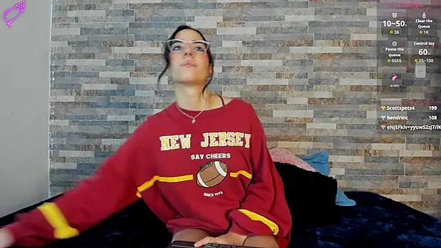 violett  golden online show from 6, 10, 2025