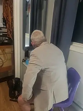 FoxnMouse online show from 5, 11, 2025