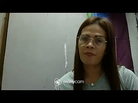 juicycum069 online show from 8, 2, 2026