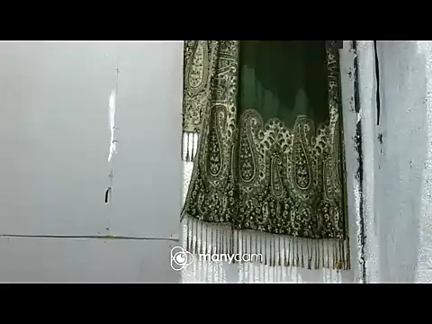 juicycum069 online show from 15, 9, 2025