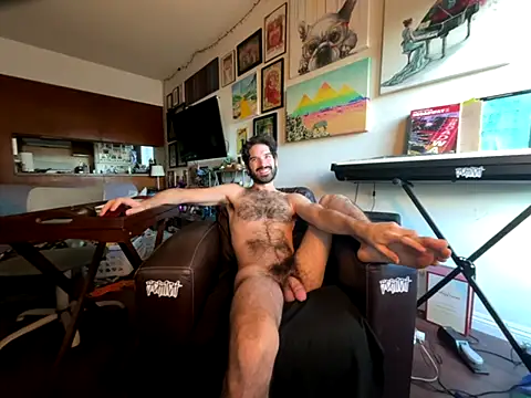 Pupscritch online show from 7, 10, 2025