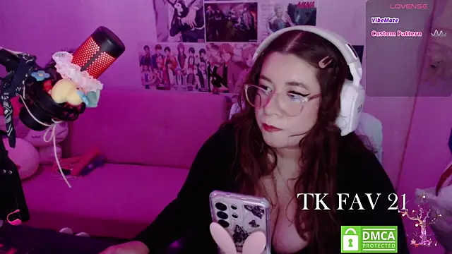 Snapshot of Pink_girl0n chatting on 6, 7, 2026 Pink girl0n online show from 6, 7, 2026