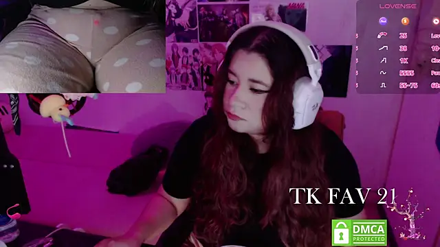 Snapshot of Pink_girl0n chatting on 24, 6, 2026 Pink girl0n online show from 24, 6, 2026