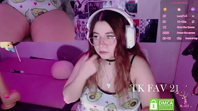 Snapshot of Pink_girl0n chatting on 1, 5, 2026 Pink girl0n online show from 1, 5, 2026