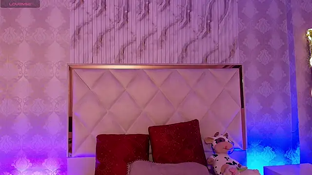 Snapshot of Naomy_tay1 chatting on 1, 2, 2026 Naomy tay1 online show from 1, 2, 2026