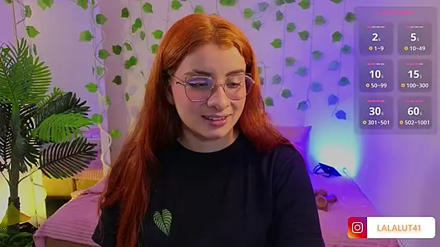 Naomy tay1 online show from 21, 9, 2025