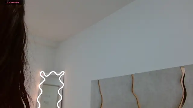 Snapshot of Violet_tay1 chatting on 13, 9, 2025 Violet tay1 online show from 13, 9, 2025