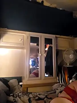 KrystalRoss online show from 29, 11, 2025