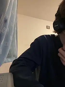 Imagerysin23 online show from 4, 11, 2025