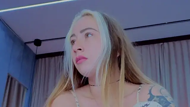 Reina Cummings online show from 14, 11, 2025