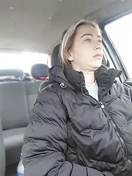 Reina Cummings online show from 19, 3, 2026