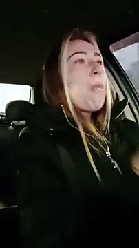 Reina Cummings online show from 14, 12, 2025