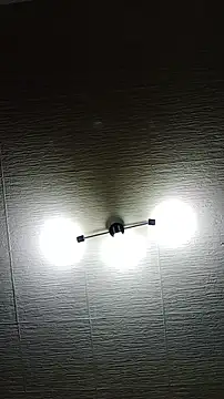 Reina Cummings online show from 5, 12, 2025