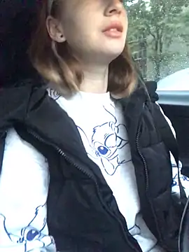 Reina Cummings online show from 30, 9, 2025