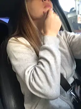 Reina Cummings online show from 14, 9, 2025