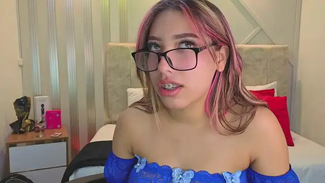 nami sweet  online show from 5, 11, 2025