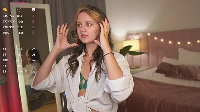 LilLisa online show from 2, 10, 2025