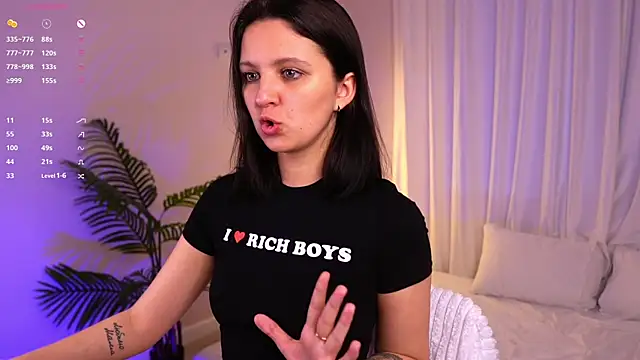 Snapshot of LilLisa chatting on 17, 6, 2026 LilLisa online show from 17, 6, 2026