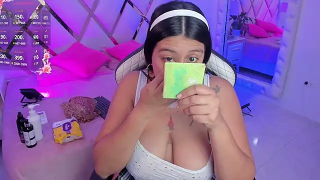 megann  up online show from 21, 3, 2026