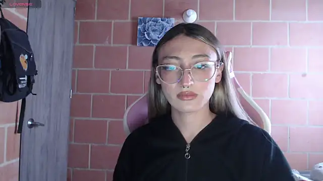 Andrea camilaaa online show from 30, 9, 2025