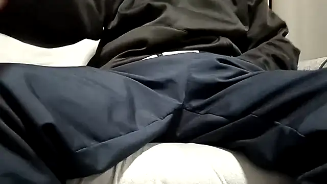 Snapshot of __German_Cock_1990__ chatting on 22, 12, 2025 German Cock 1990 online show from 22, 12, 2025