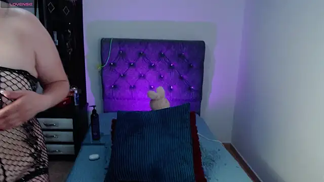 MaraDiaz11 online show from 15, 11, 2025