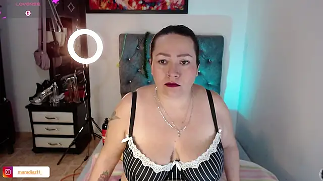 MaraDiaz11 online show from 19, 5, 2026