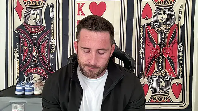 brettmycles28 online show from 5, 11, 2025