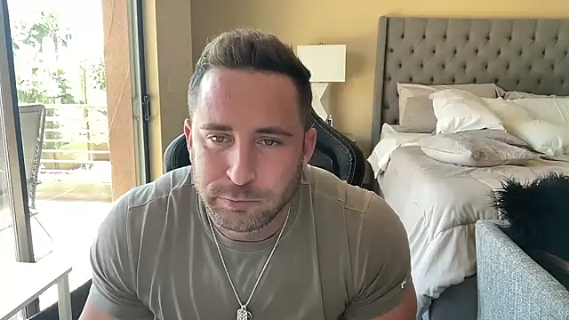 brettmycles28 online show from 12, 9, 2025