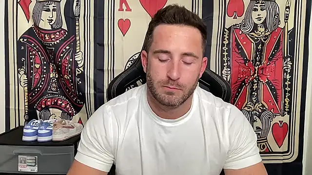 brettmycles28 online show from 6, 11, 2025