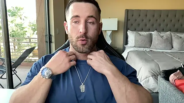 brettmycles28 online show from 26, 11, 2025