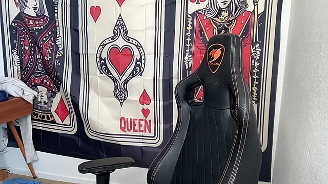 brettmycles28 online show from 18, 12, 2025