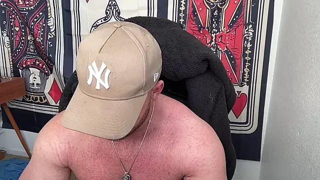 brettmycles28 online show from 22, 12, 2025